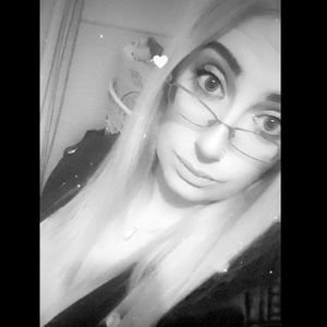 Meet your Posher, Hope